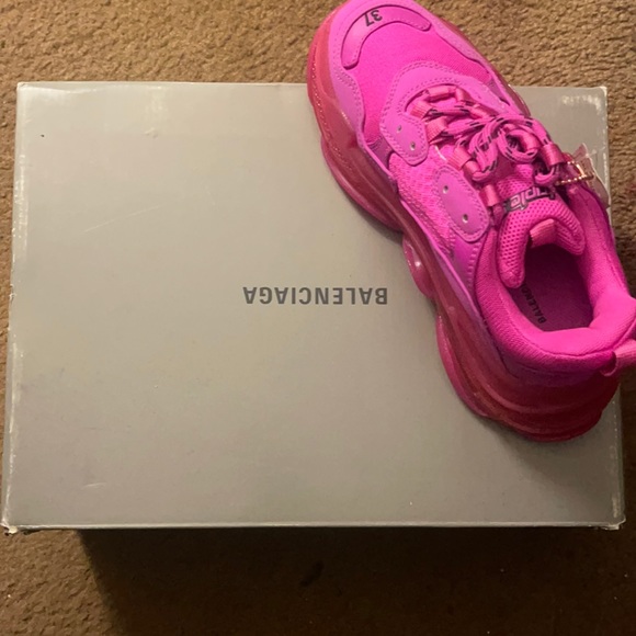balenciaga shoes hot pink